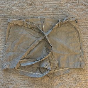LOFT Outlet Stripped Shorts. NWT